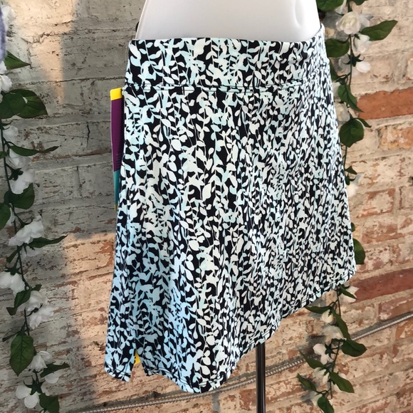 NWT Tranquility Spandex / Poly Women’s Skort - Picture 2 of 8